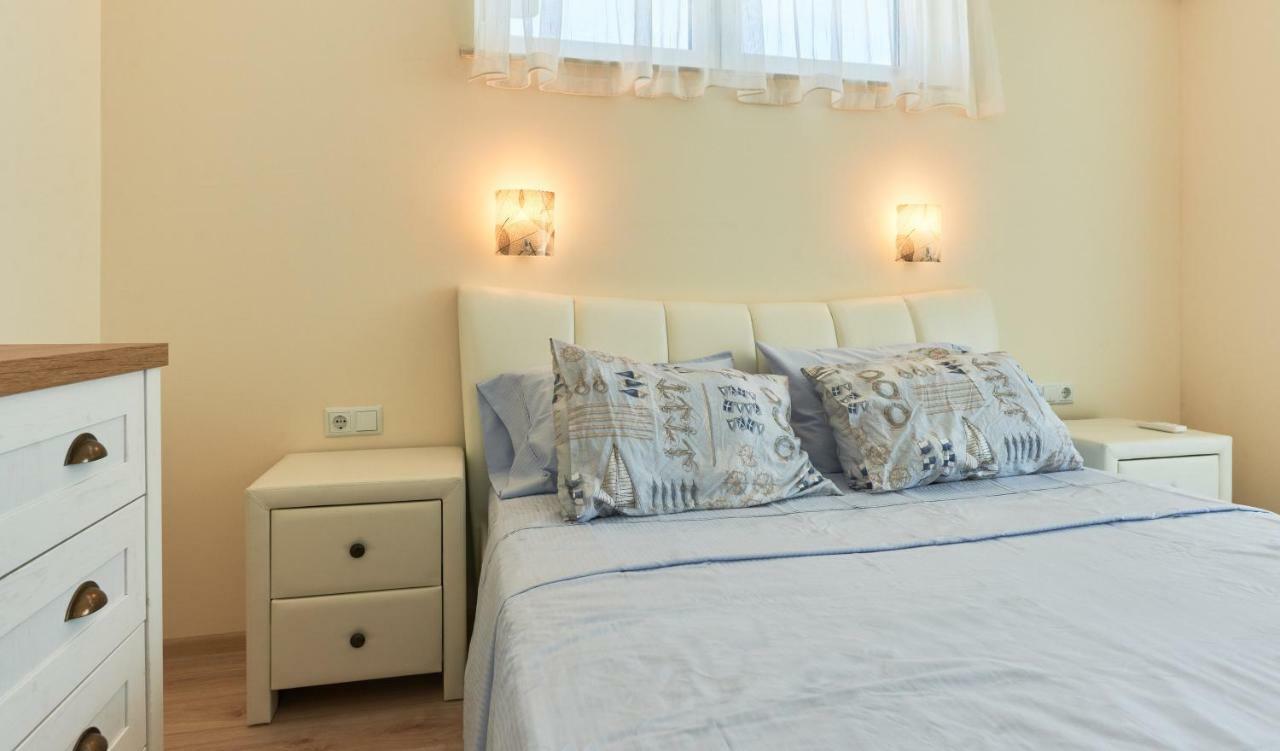 Morning Star Deluxe Apartment Черноморец Екстериор снимка