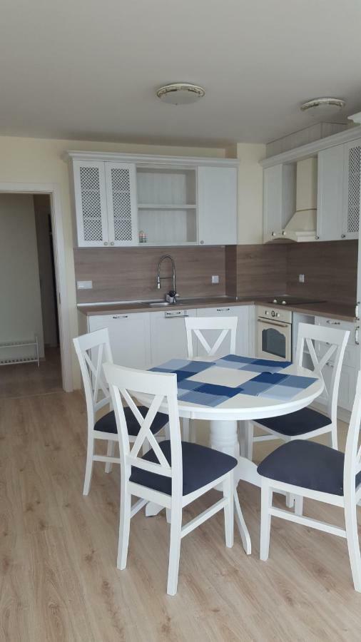 Morning Star Deluxe Apartment Черноморец Екстериор снимка